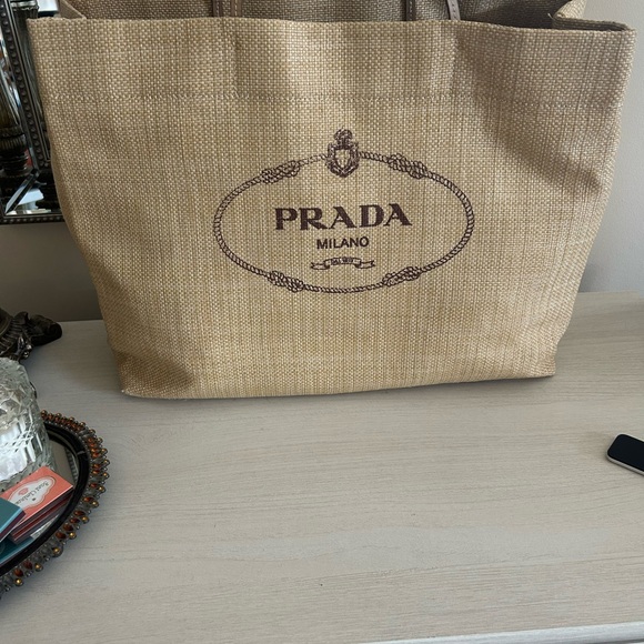 Large Prada Raffia Tote - Picture 4 of 9